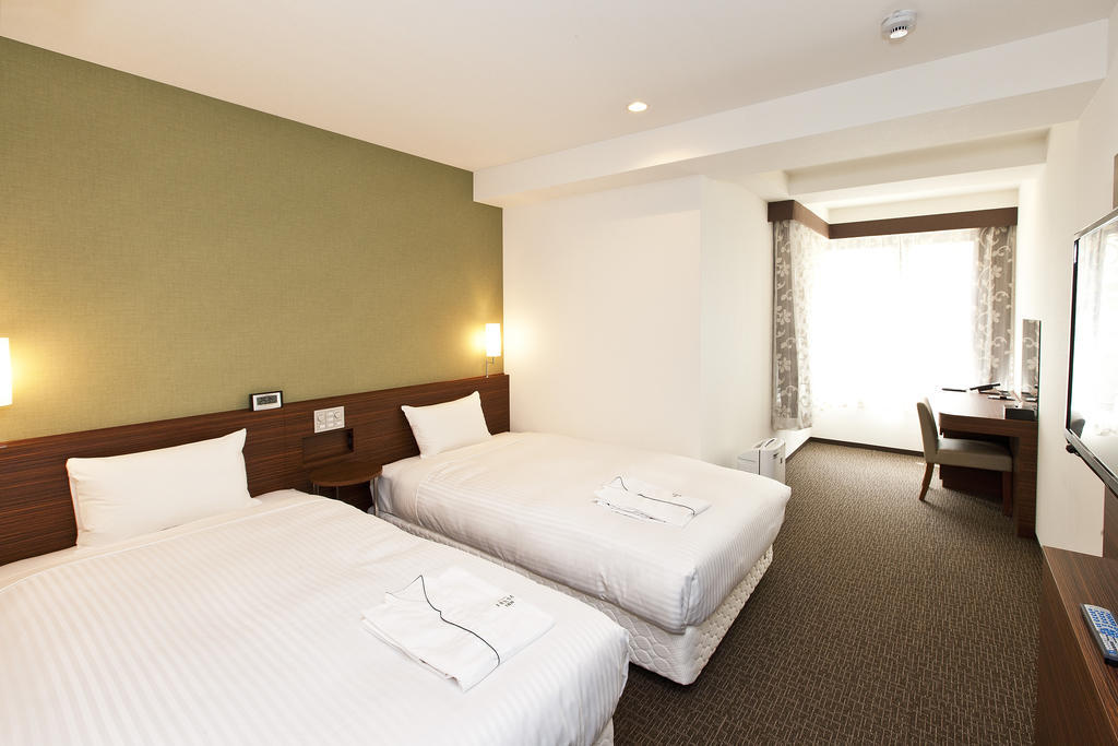 Sotetsu Fresa Inn Tokyo Tamachi Rum bild